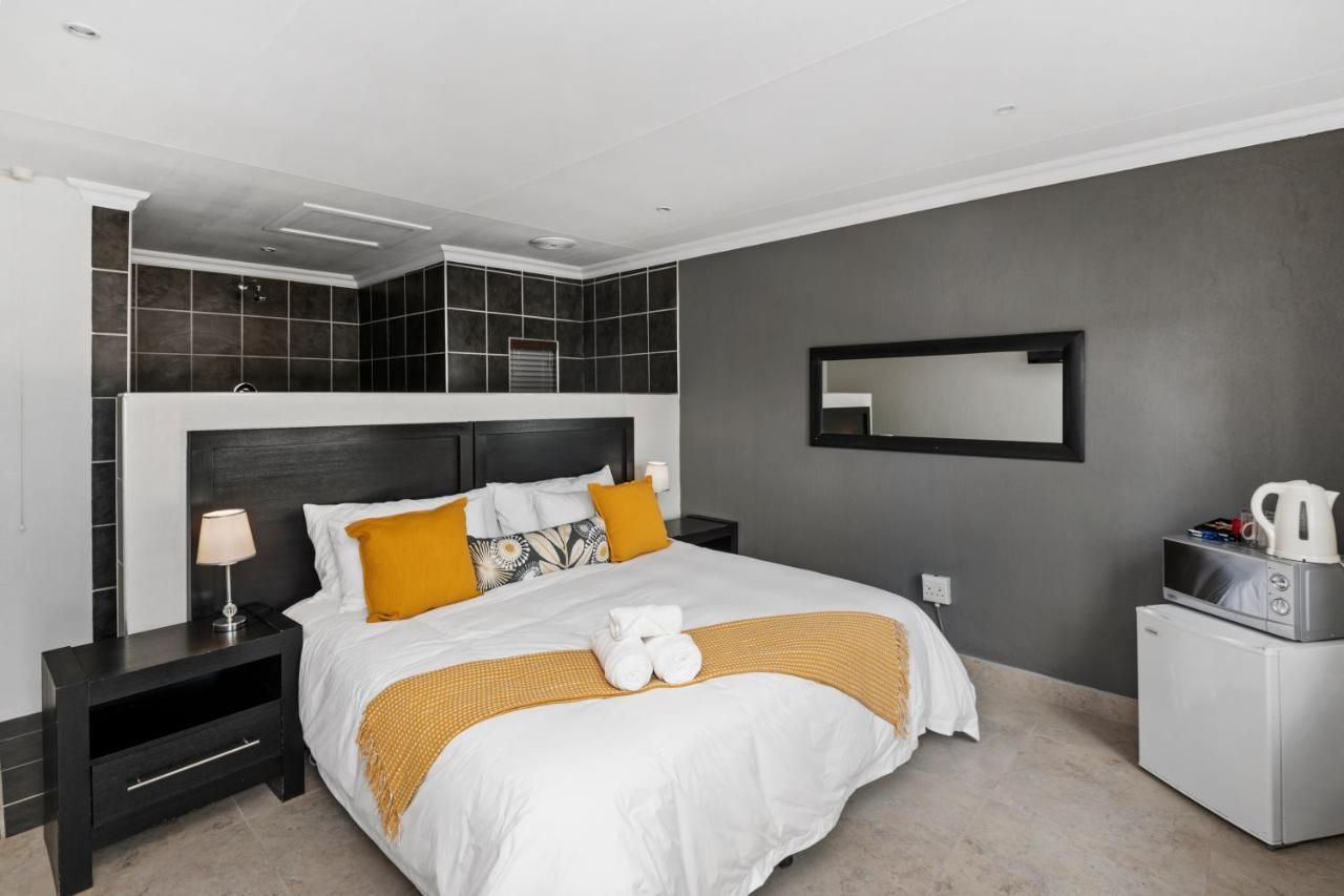 De Akker Guest House Bloemfontein Zewnętrze zdjęcie